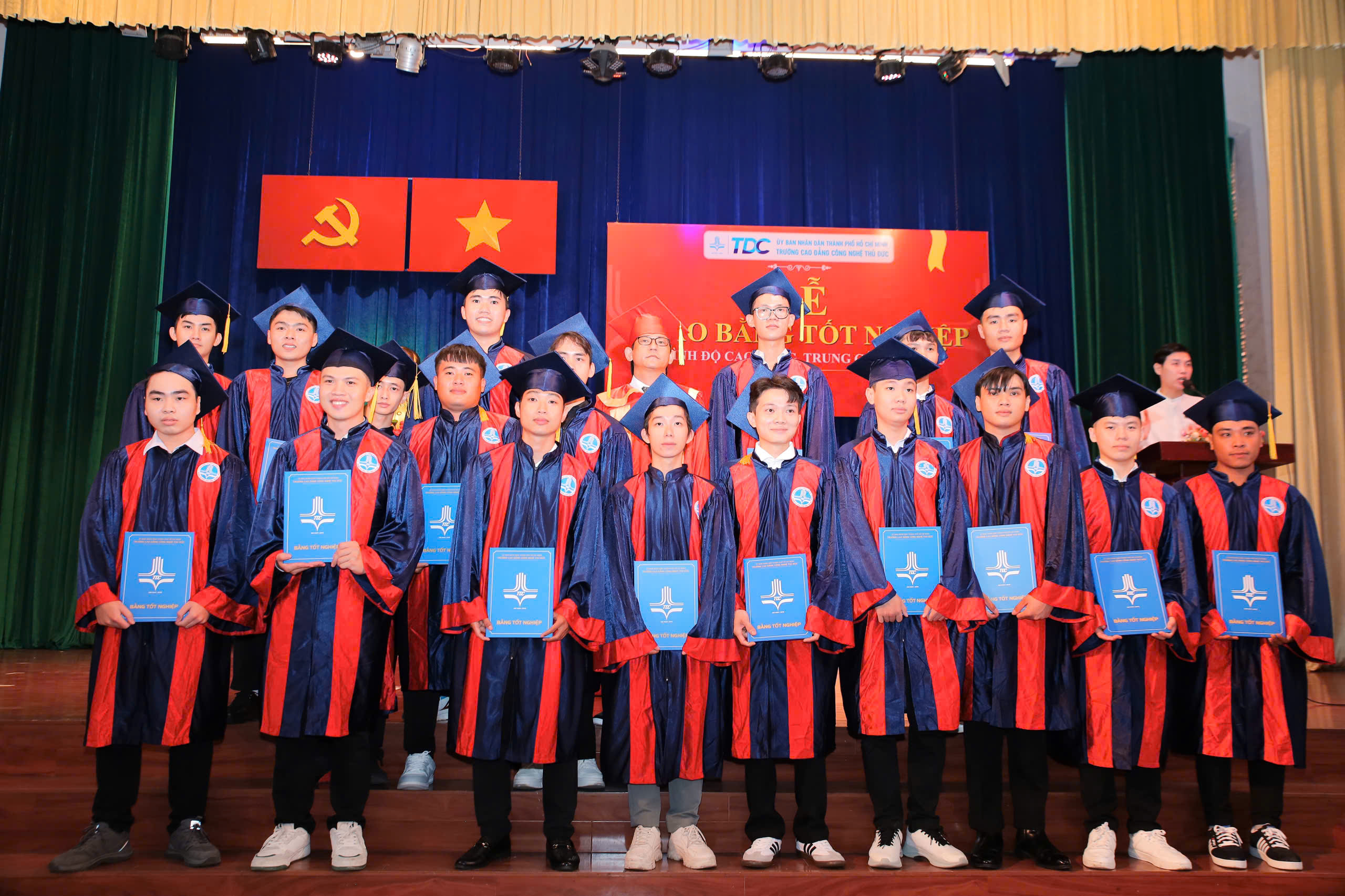 Lễ trao bằng tốt nghiệp